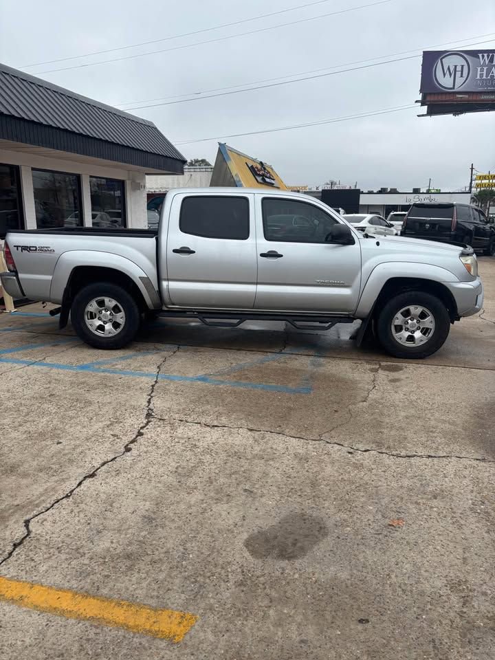 Used 2013 Toyota Tacoma 4x4 Double Cab w/ TRD Off-Road Pkg image 5