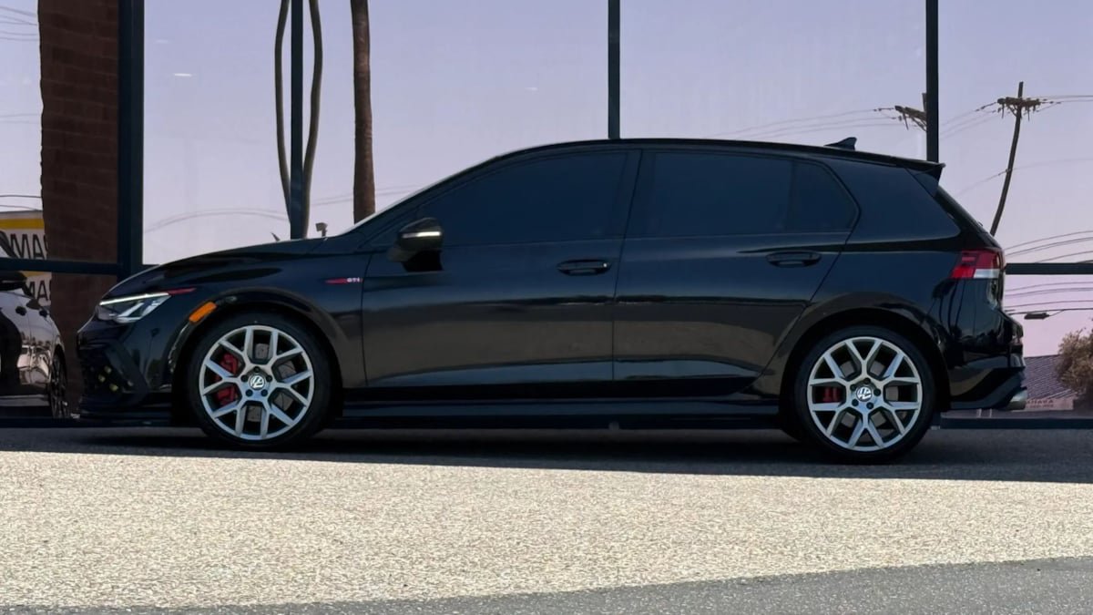 Used 2022 Volkswagen GTI S FWD image 5
