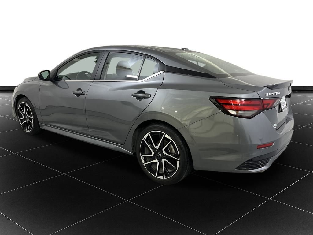 Used 2024 Nissan Sentra SR image 3