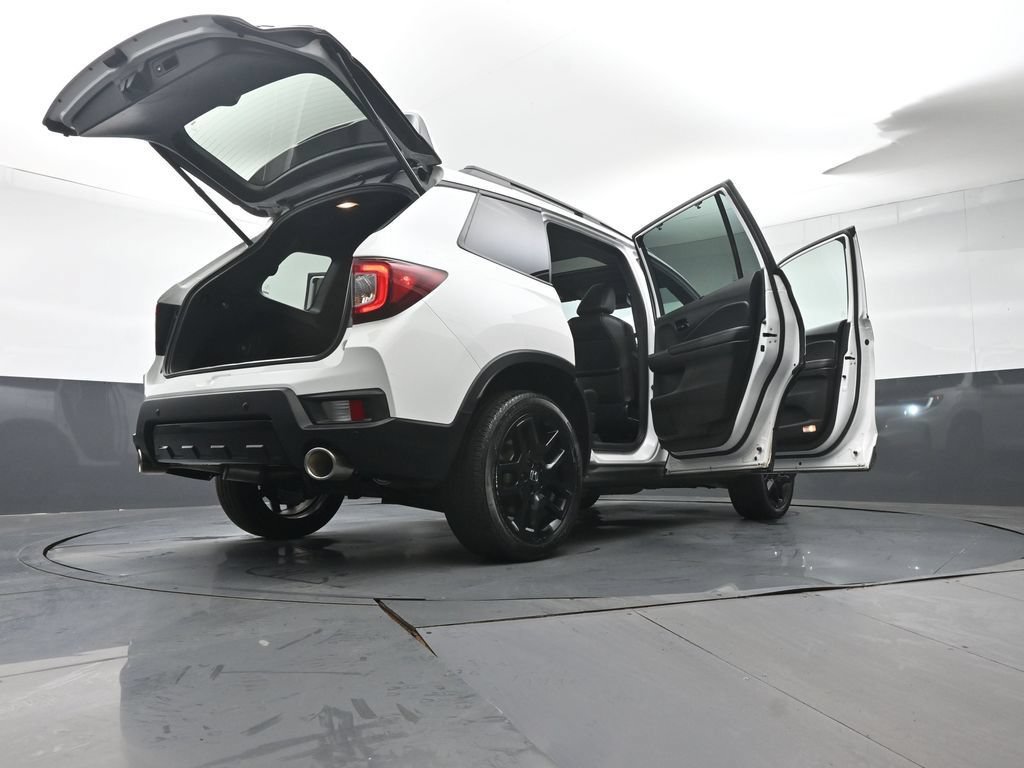 Certified 2024 Honda Passport Black Edition image 50