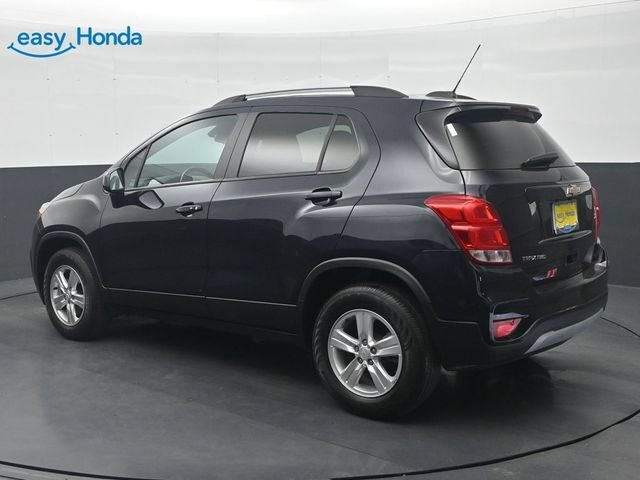 Used 2022 Chevrolet Trax LT w/ LT Convenience Package AWD/4WD image 5