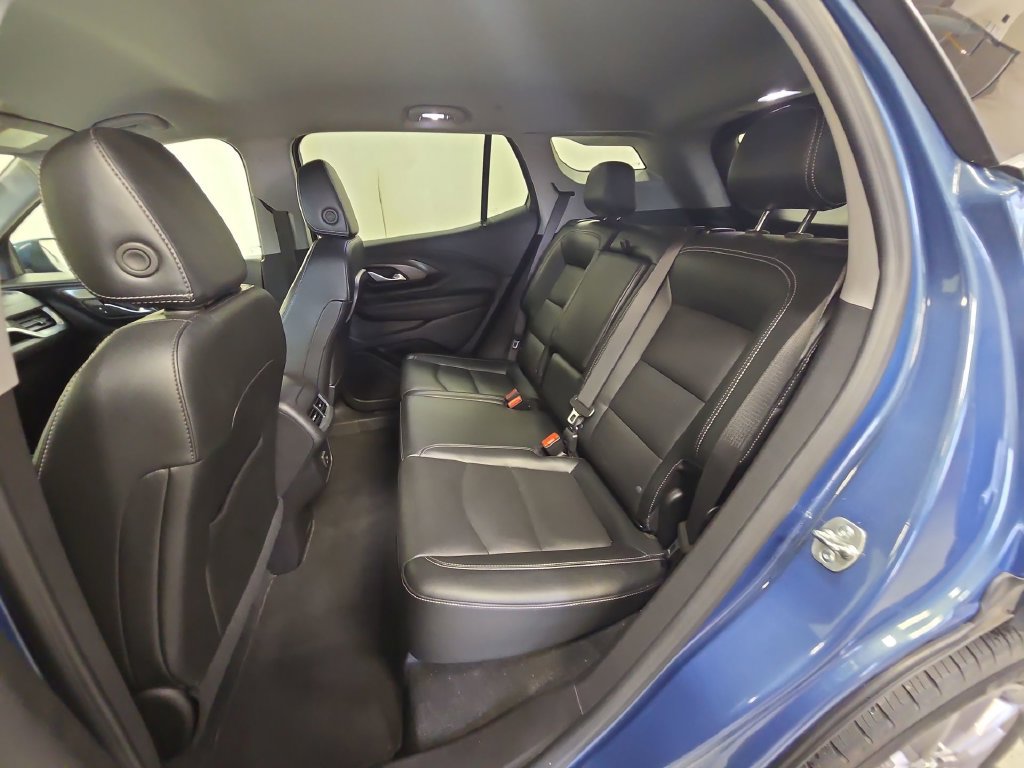 Certified 2024 GMC Terrain SLT AWD/4WD image 33