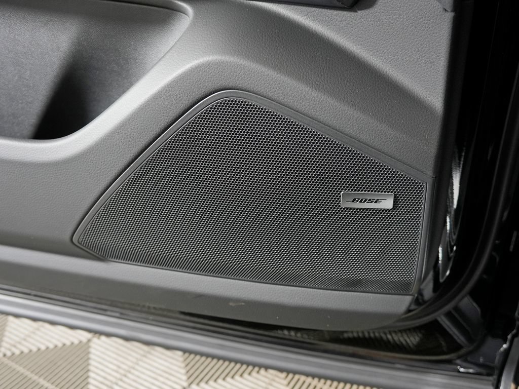 New 2026 Porsche Cayenne Coupe AWD/4WD image 17