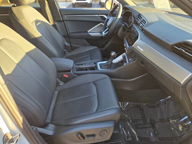 Used 2023 Audi Q3 2.0T Premium Plus w/ Premium Plus Package AWD/4WD image 22