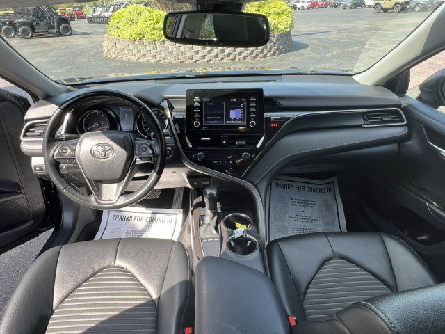 Used 2023 Toyota Camry SE image 15
