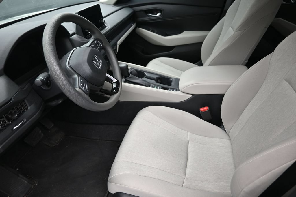 Used 2023 Honda Accord LX image 11