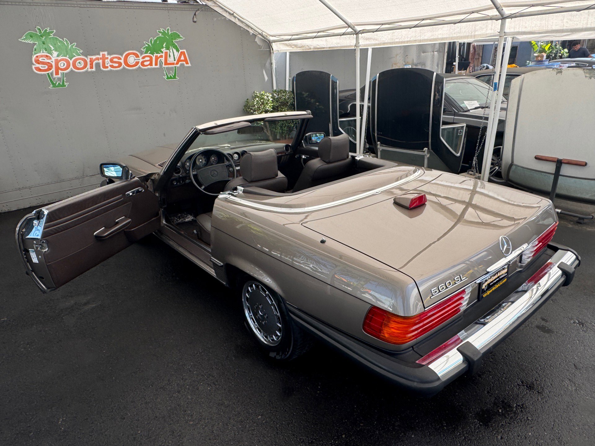 Used 1987 Mercedes-Benz 560 SL image 9