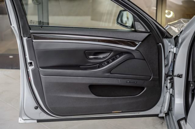 Used 2015 BMW 535i 535i - SILVER ON BLACK - NAV - image 49