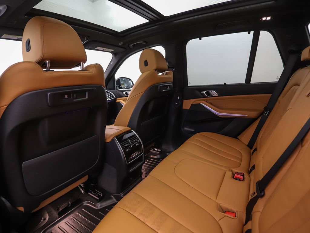 Used 2022 BMW X5 xDrive40i w/ M Sport Package image 21