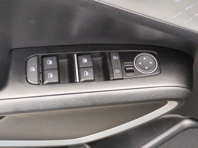 Used 2023 Kia Soul LX image 13