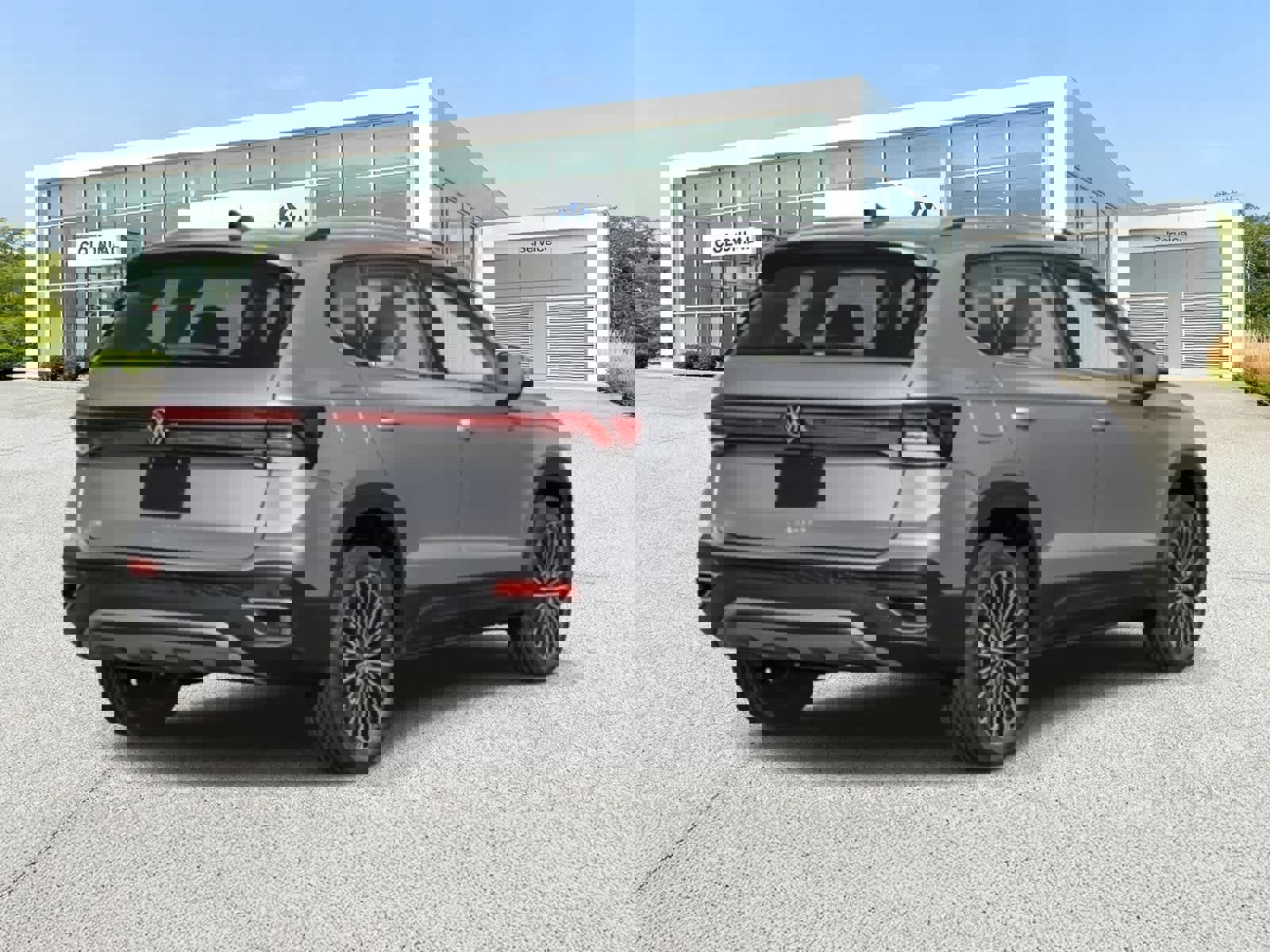 New 2026 Volkswagen Taos SE image 2