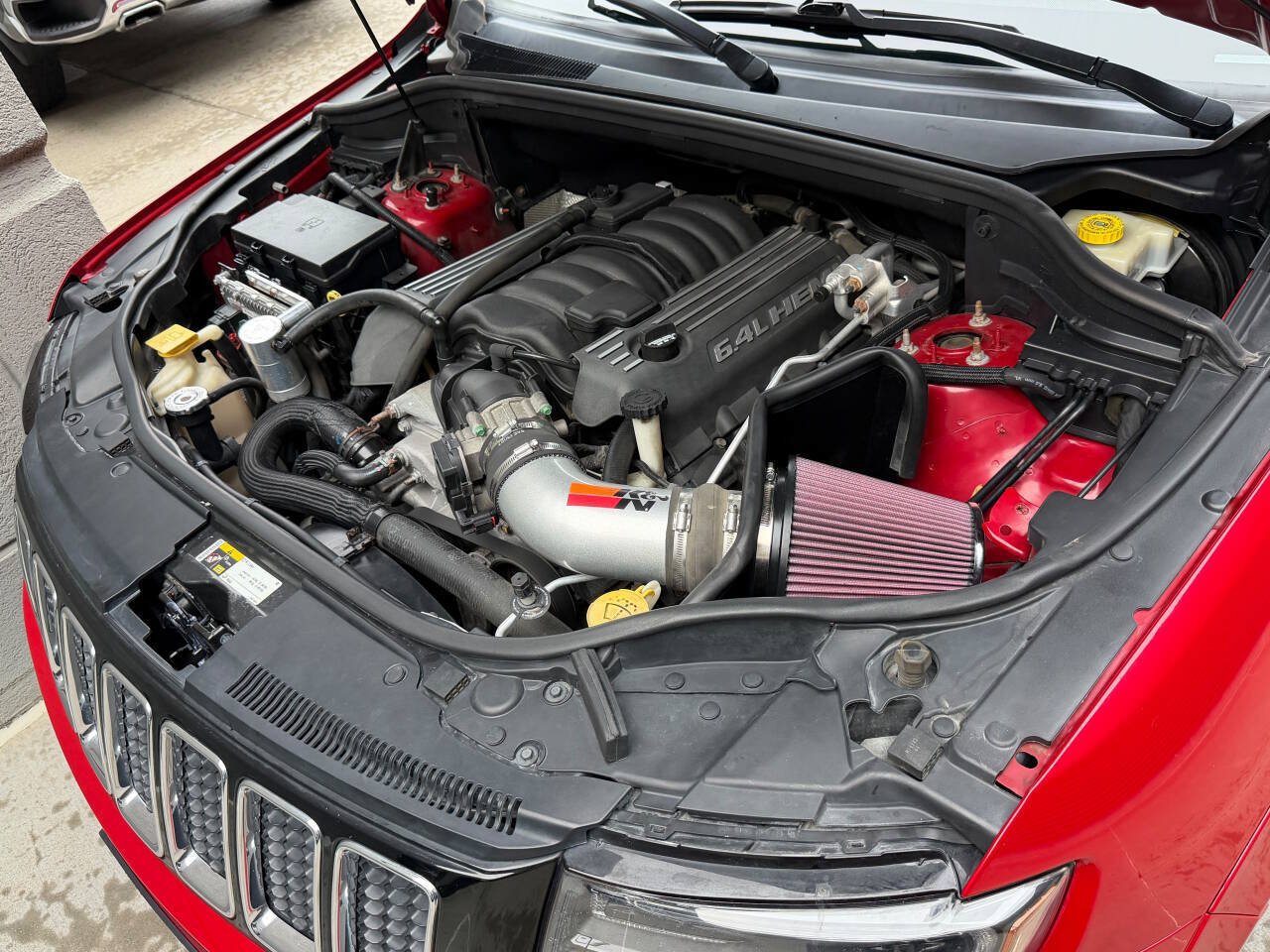 Used 2014 Jeep Grand Cherokee SRT8 w/ Luxury Group II AWD/4WD image 13