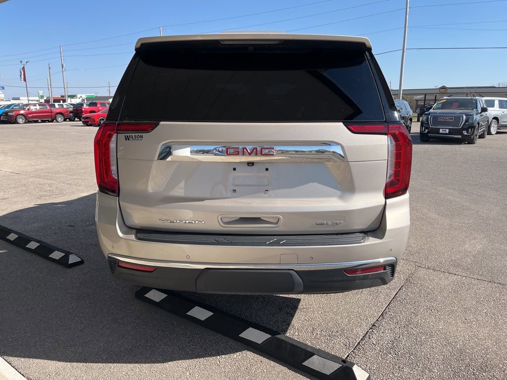 Used 2021 GMC Yukon SLT w/ SLT Luxury Plus Package image 4