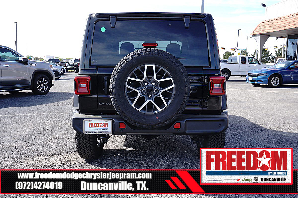 New 2026 Jeep Wrangler Unlimited Sahara AWD/4WD image 4