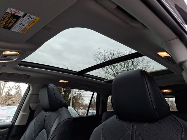 Used 2025 Toyota Highlander Platinum image 14