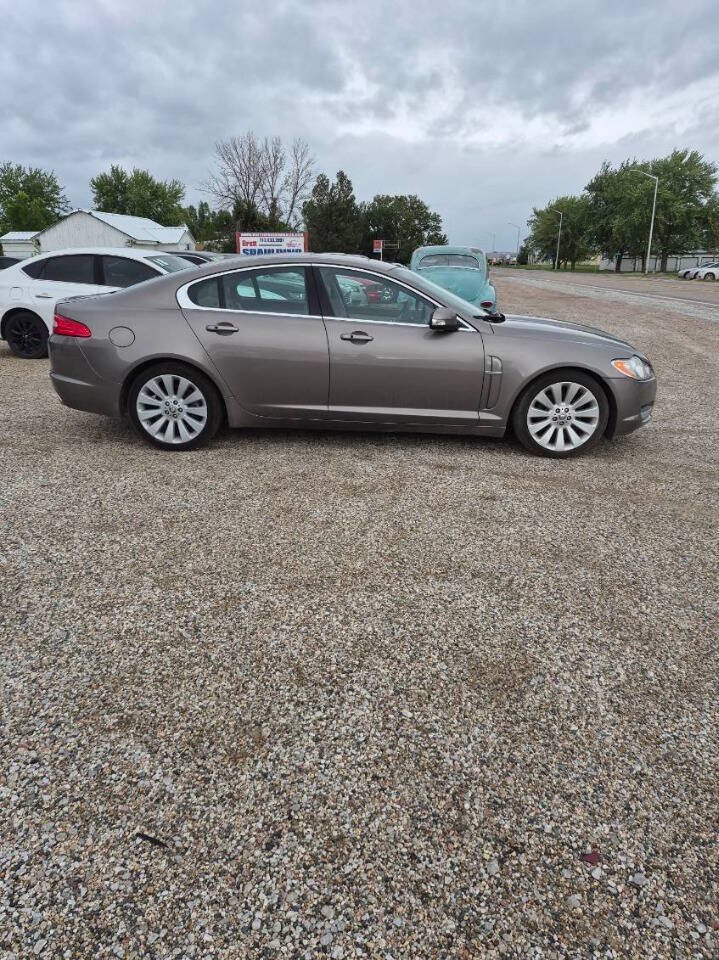 Used 2009 Jaguar XF Premium RWD image 2