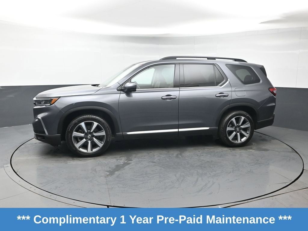 Used 2025 Honda Pilot Elite image 2
