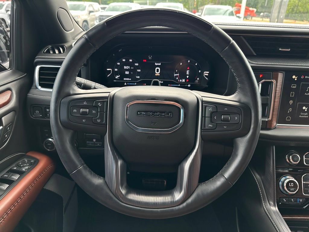 Used 2023 GMC Yukon Denali Ultimate w/ LPO, Floor Liner Package AWD/4WD image 20