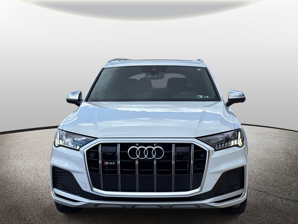 Used 2021 Audi SQ7 Premium Plus w/ Driver Assistance Package image 5