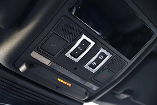 New 2024 Jaguar XF R-Dynamic SE AWD/4WD image 54
