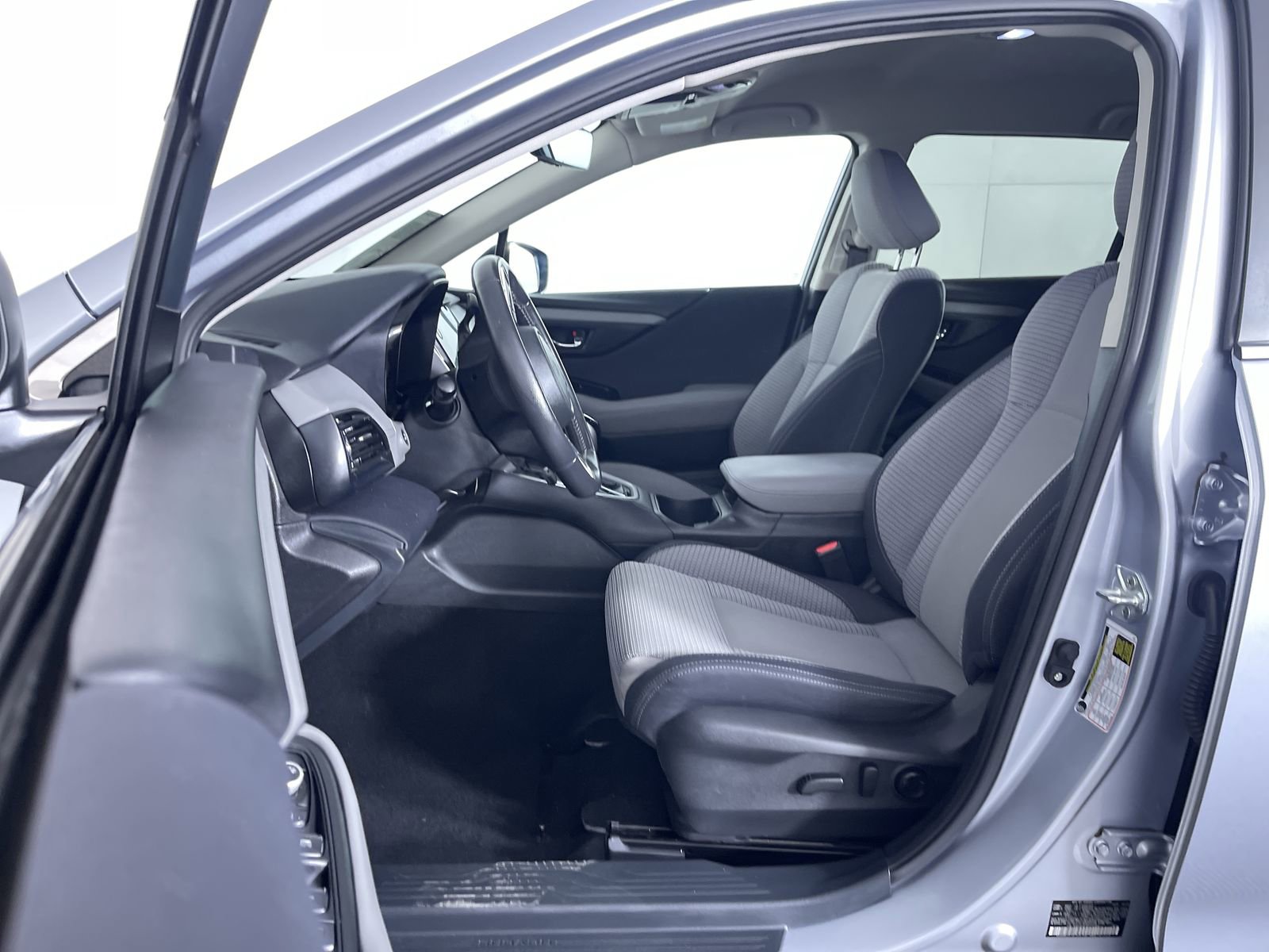 Used 2024 Subaru Outback Premium AWD/4WD image 15