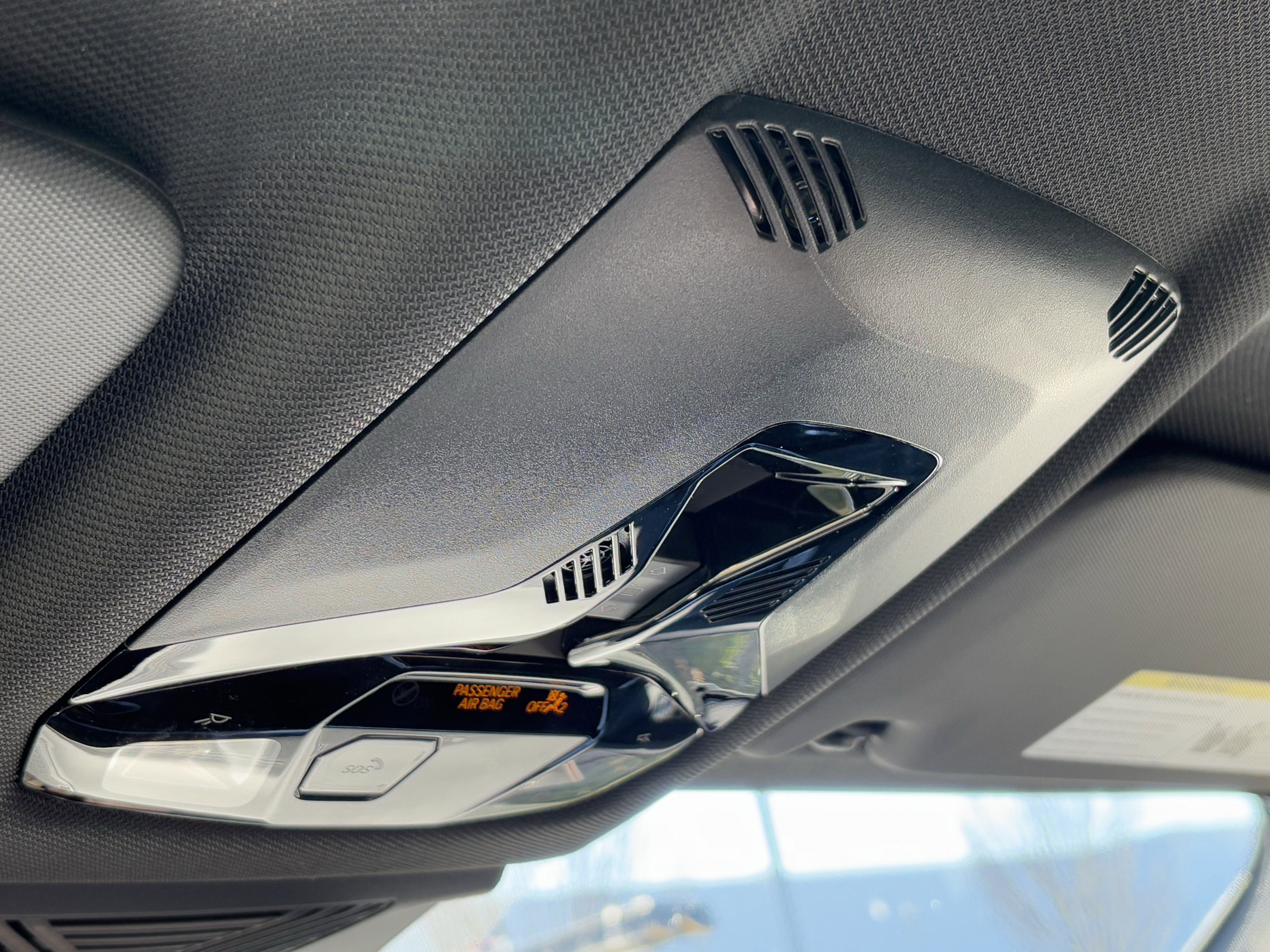 Certified 2025 BMW X2 xDrive28i image 28