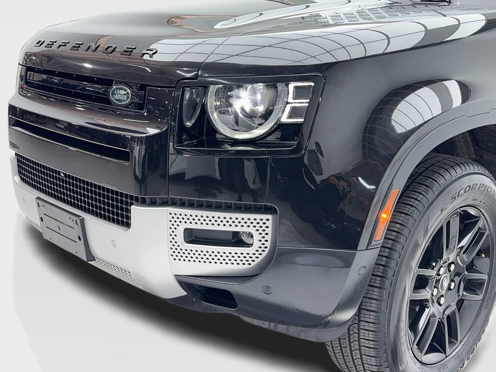 Used 2024 Land Rover Defender 90 S image 5