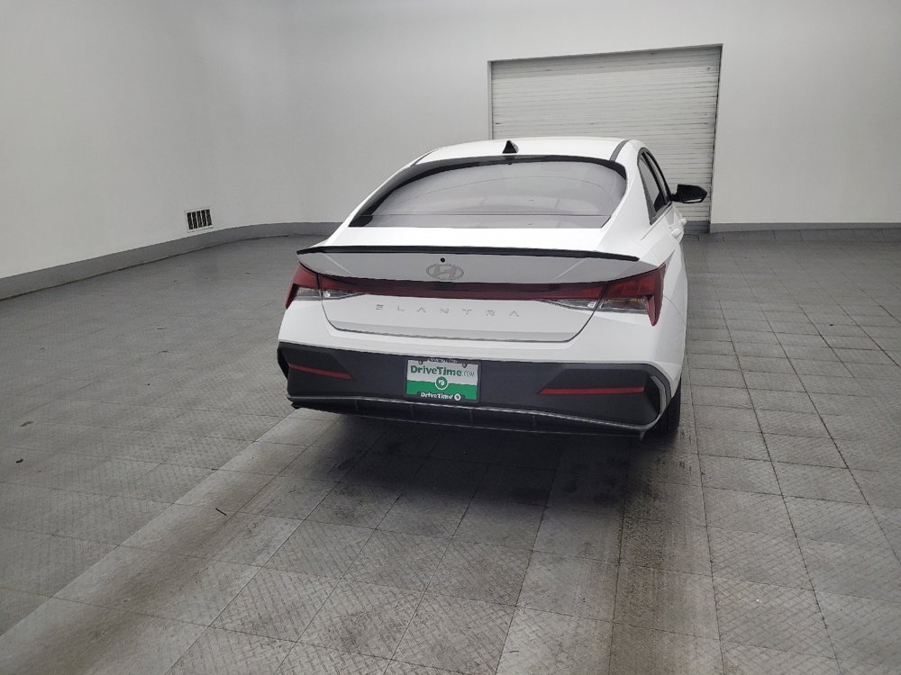 Used 2025 Hyundai Elantra Sport image 7