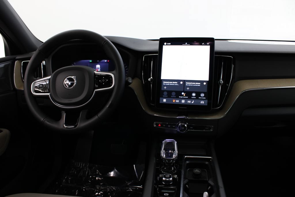 New 2026 Volvo XC60 B5 Plus w/ Protection Package Premier AWD/4WD image 9