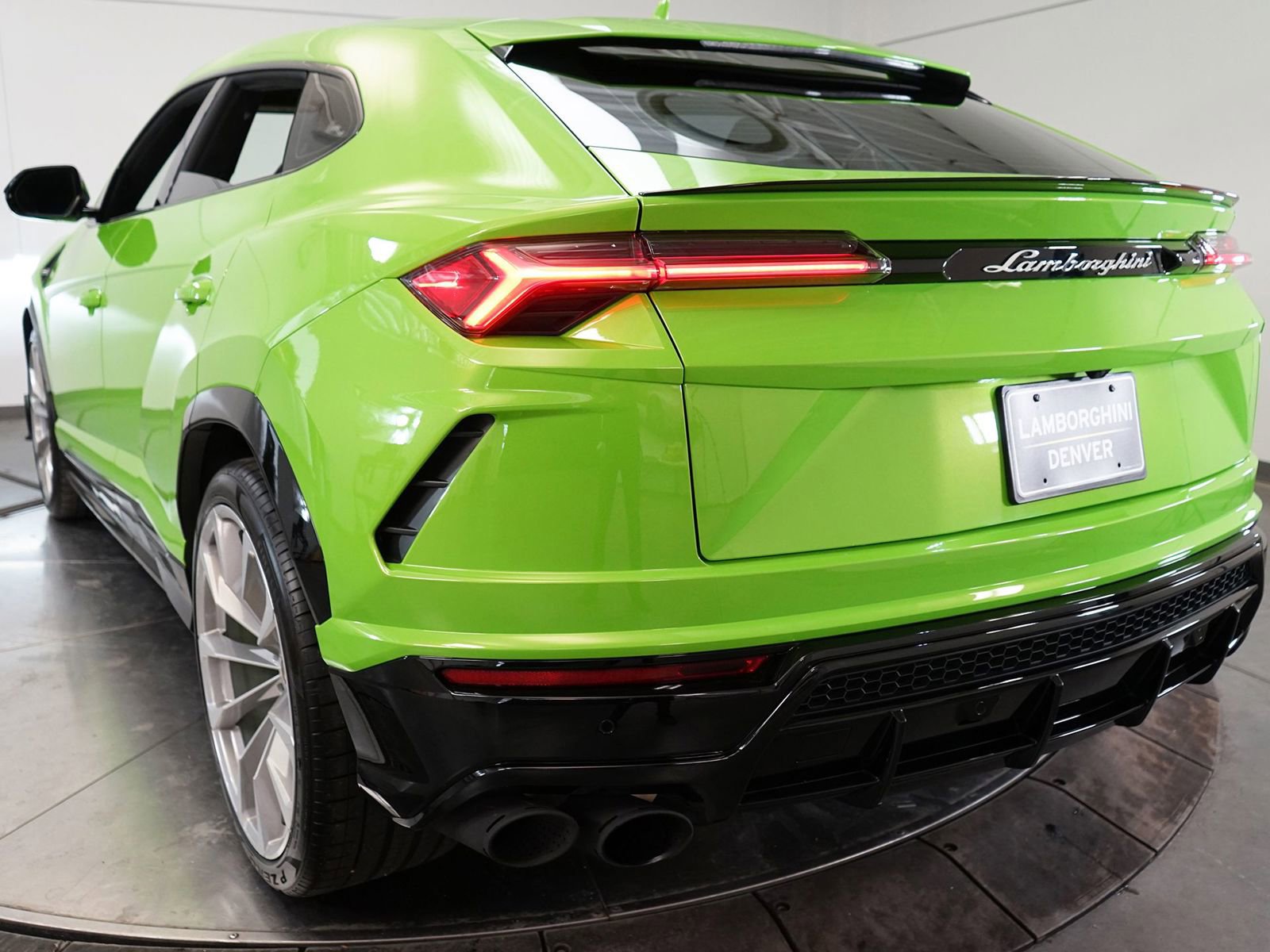 Used 2022 Lamborghini Urus image 30