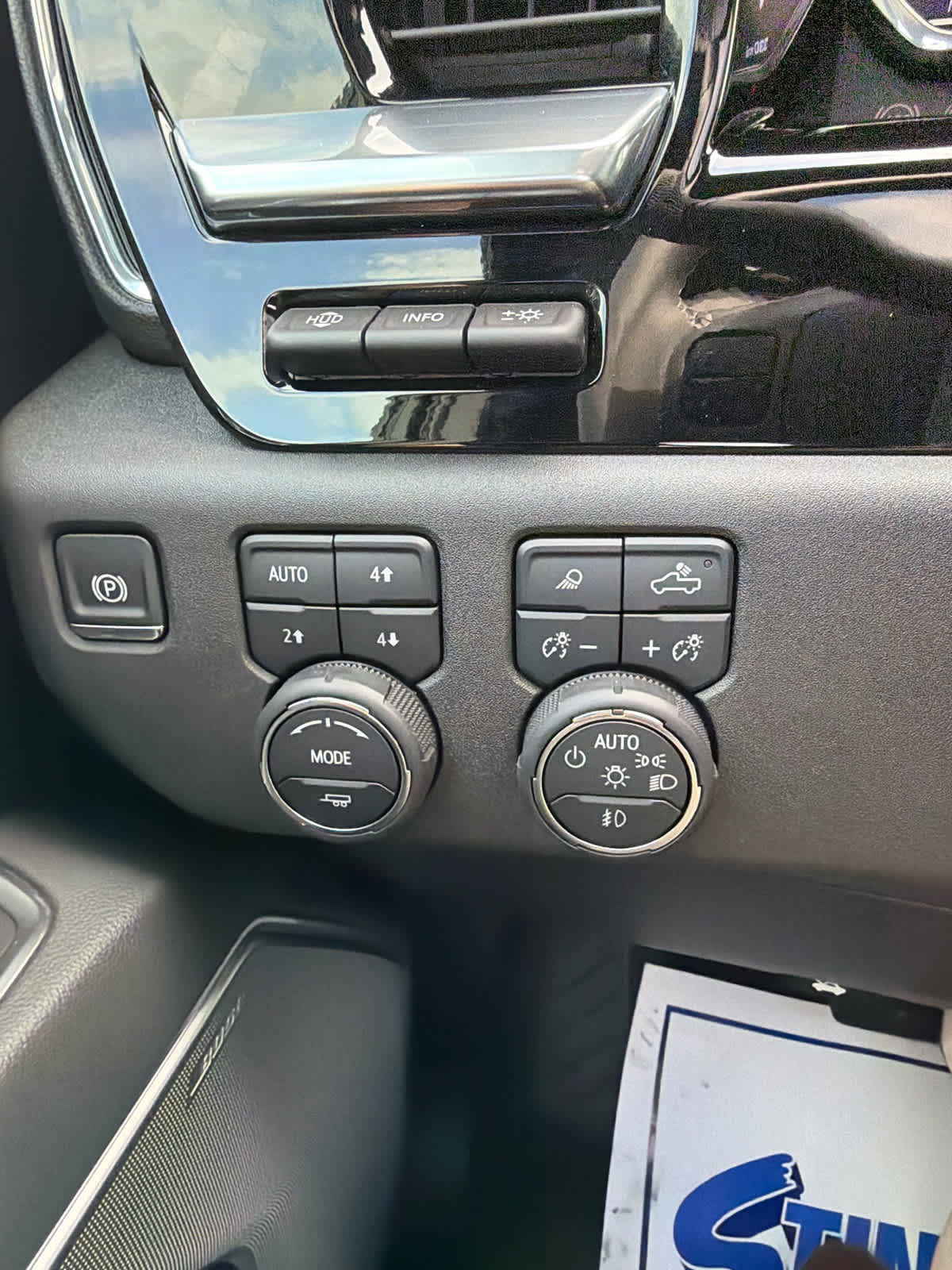 Used 2025 Chevrolet Silverado 2500 High Country w/ Technology Package image 20