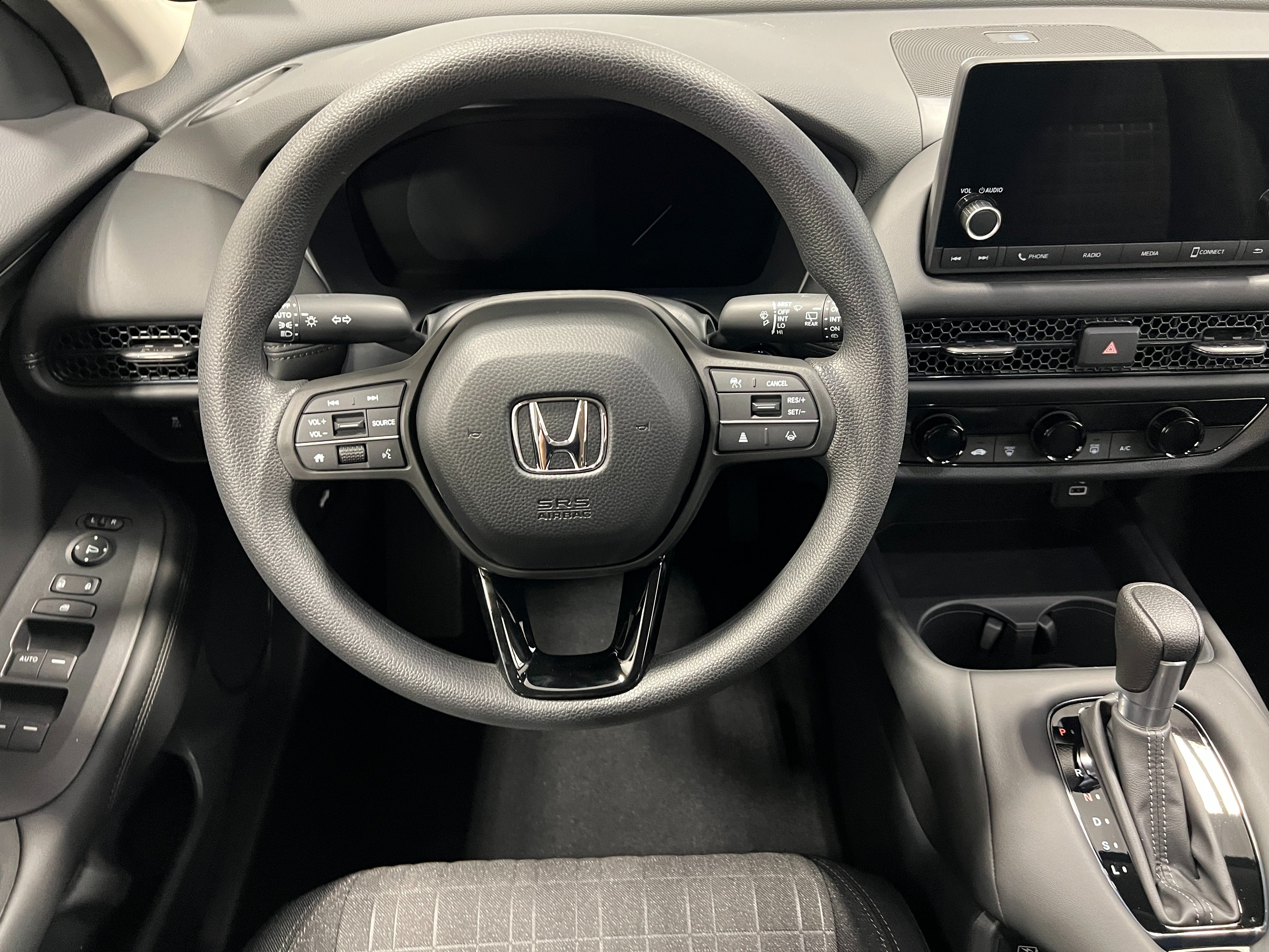 Used 2025 Honda HR-V LX image 15