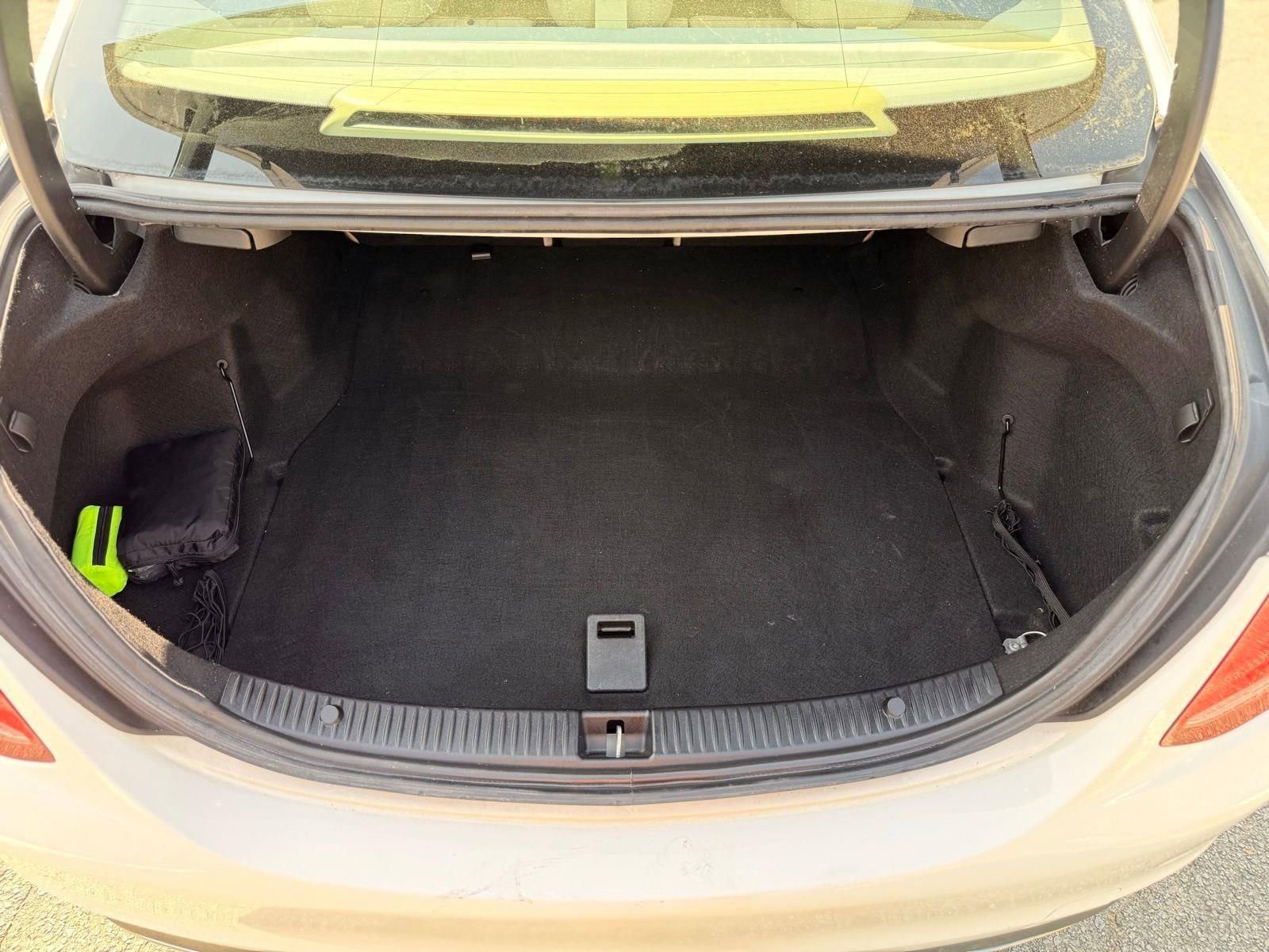 Used 2015 Mercedes-Benz C 300 4MATIC Sedan image 12
