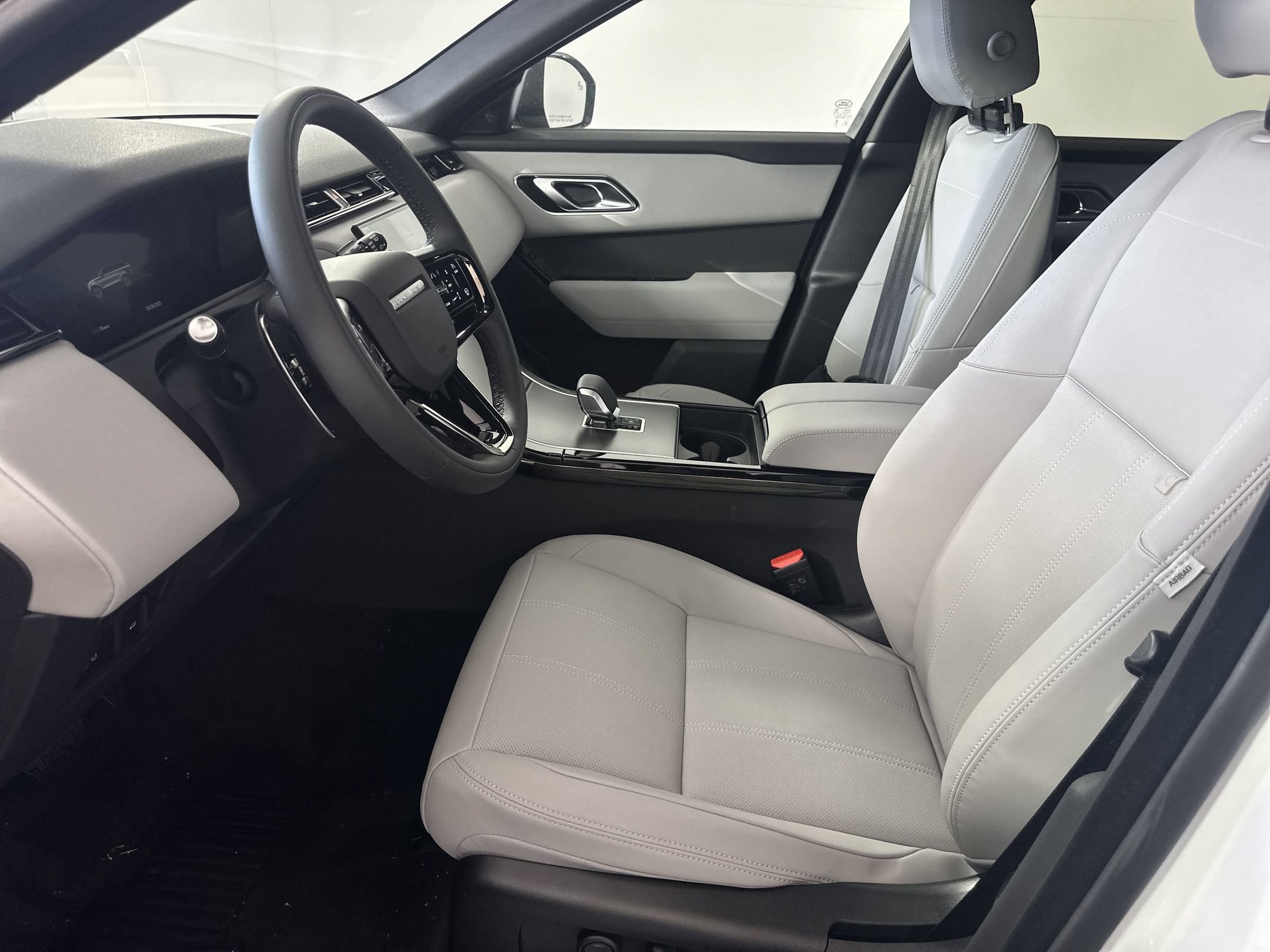 Certified 2026 Land Rover Range Rover Velar S AWD/4WD image 3