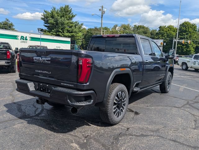 New 2026 GMC Sierra 2500 Denali Ultimate AWD/4WD image 7