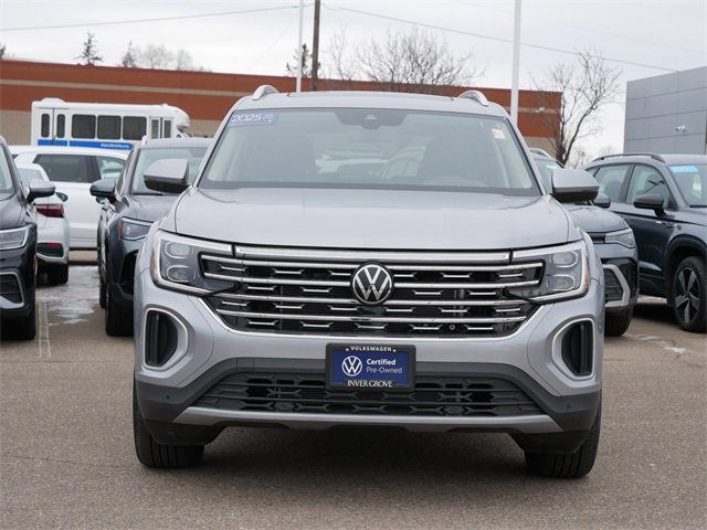 Certified 2025 Volkswagen Atlas SEL image 2