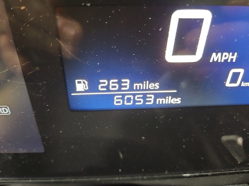 Certified 2025 Nissan Kicks S image 18