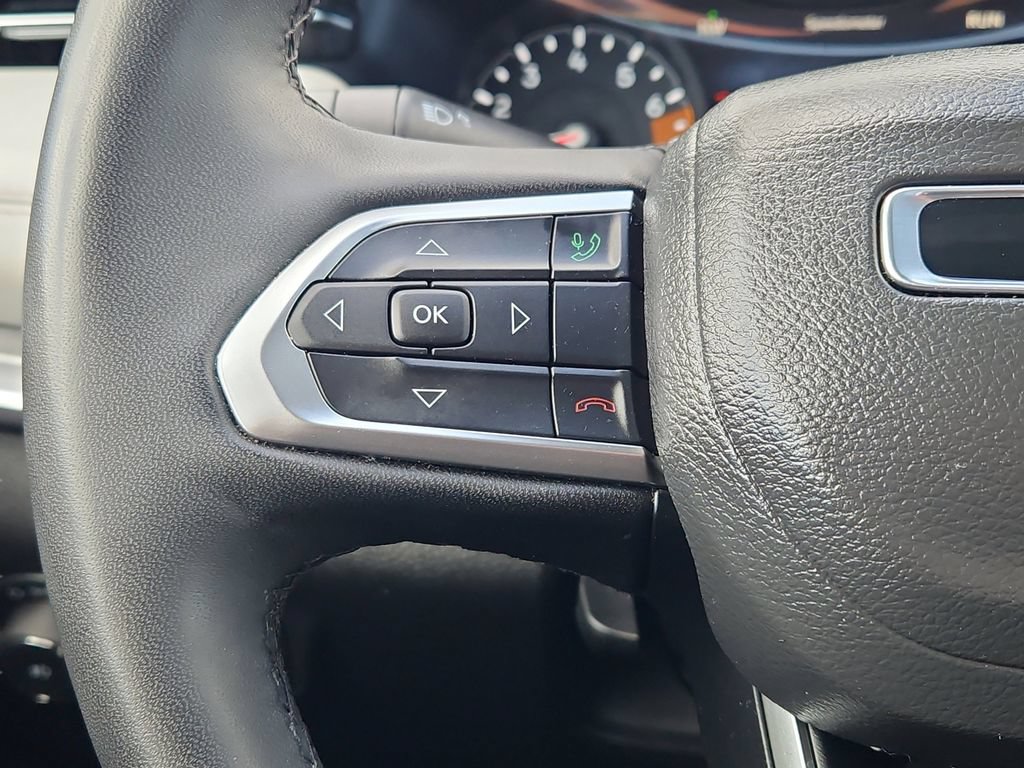 Used 2025 Jeep Compass Limited AWD/4WD image 24