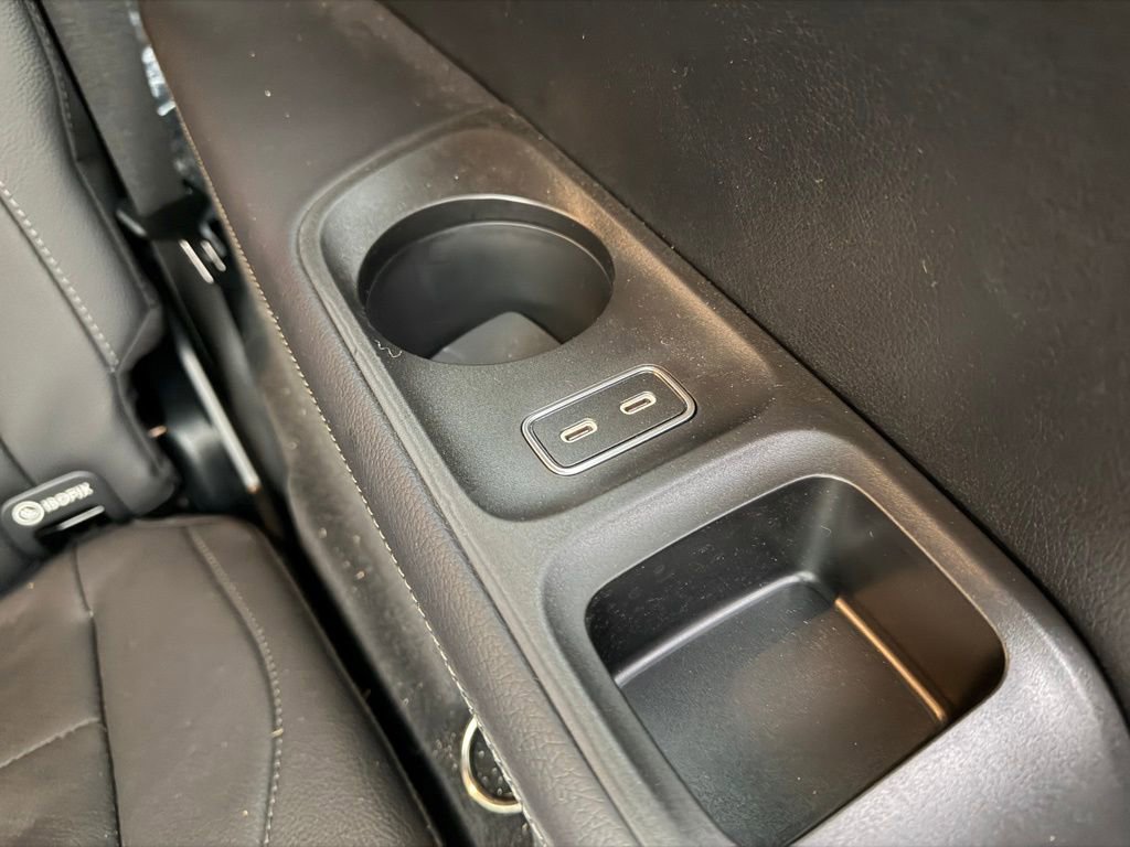 Used 2025 Mercedes-Benz GLS 450 4MATIC image 40