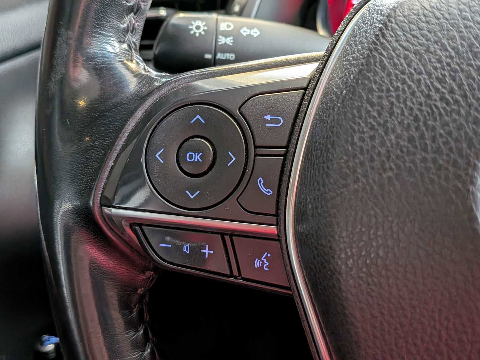 Used 2019 Toyota Camry XSE FWD image 23