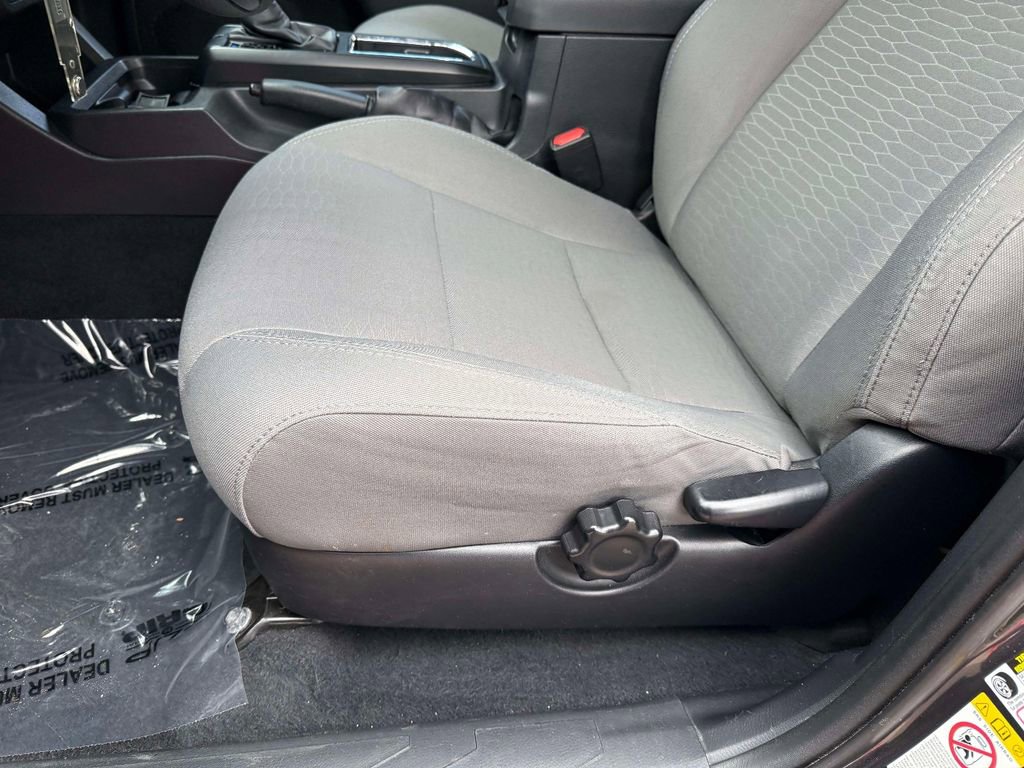 Used 2018 Toyota Tacoma SR w/ SR Convenience Package image 3