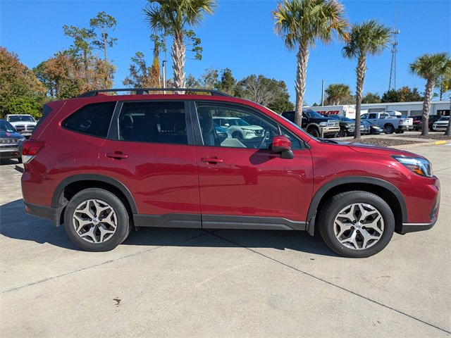 Used 2019 Subaru Forester Premium w/ All-Weather Package image 3