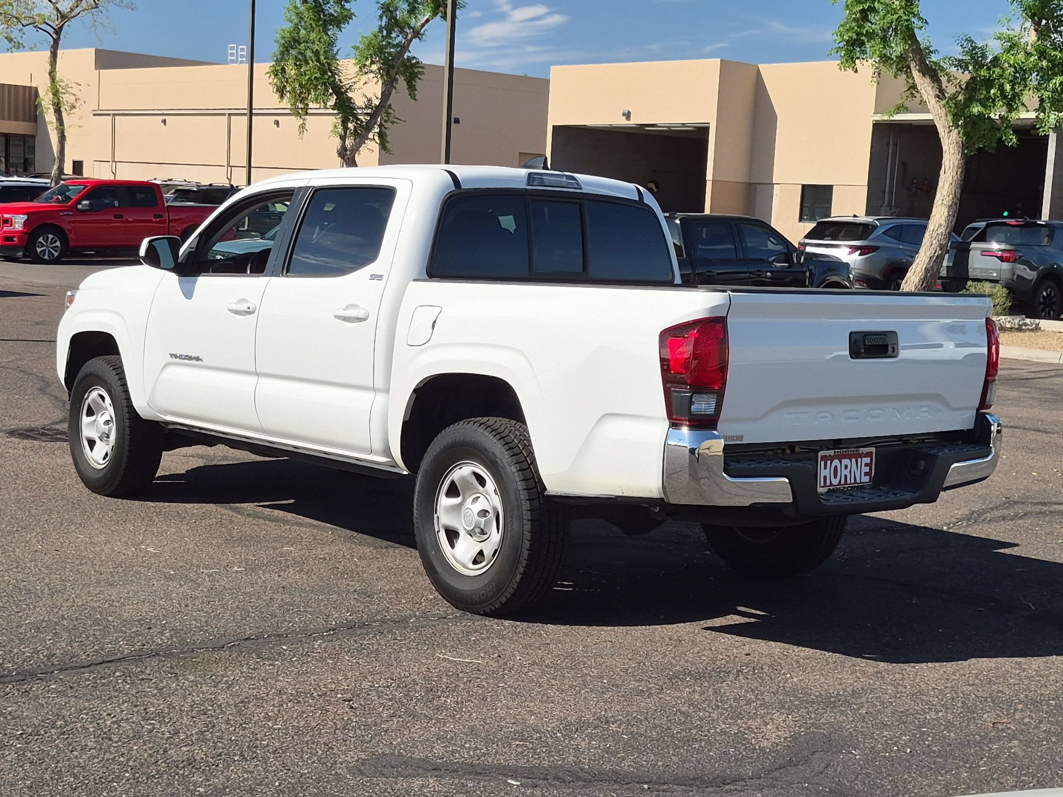 Used 2021 Toyota Tacoma SR5 RWD image 7