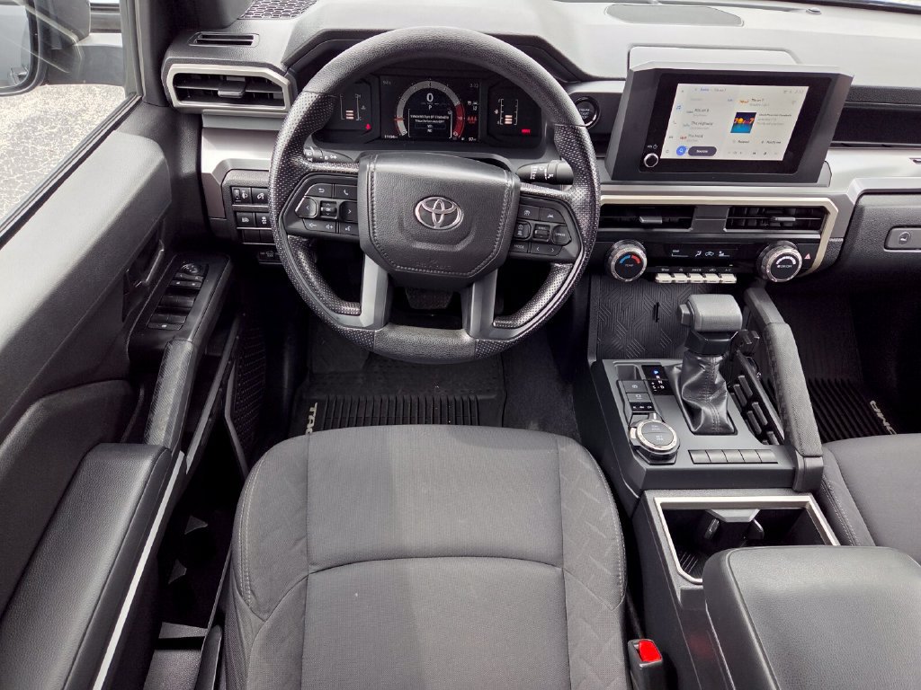 Used 2025 Toyota Tacoma SR5 AWD/4WD image 10