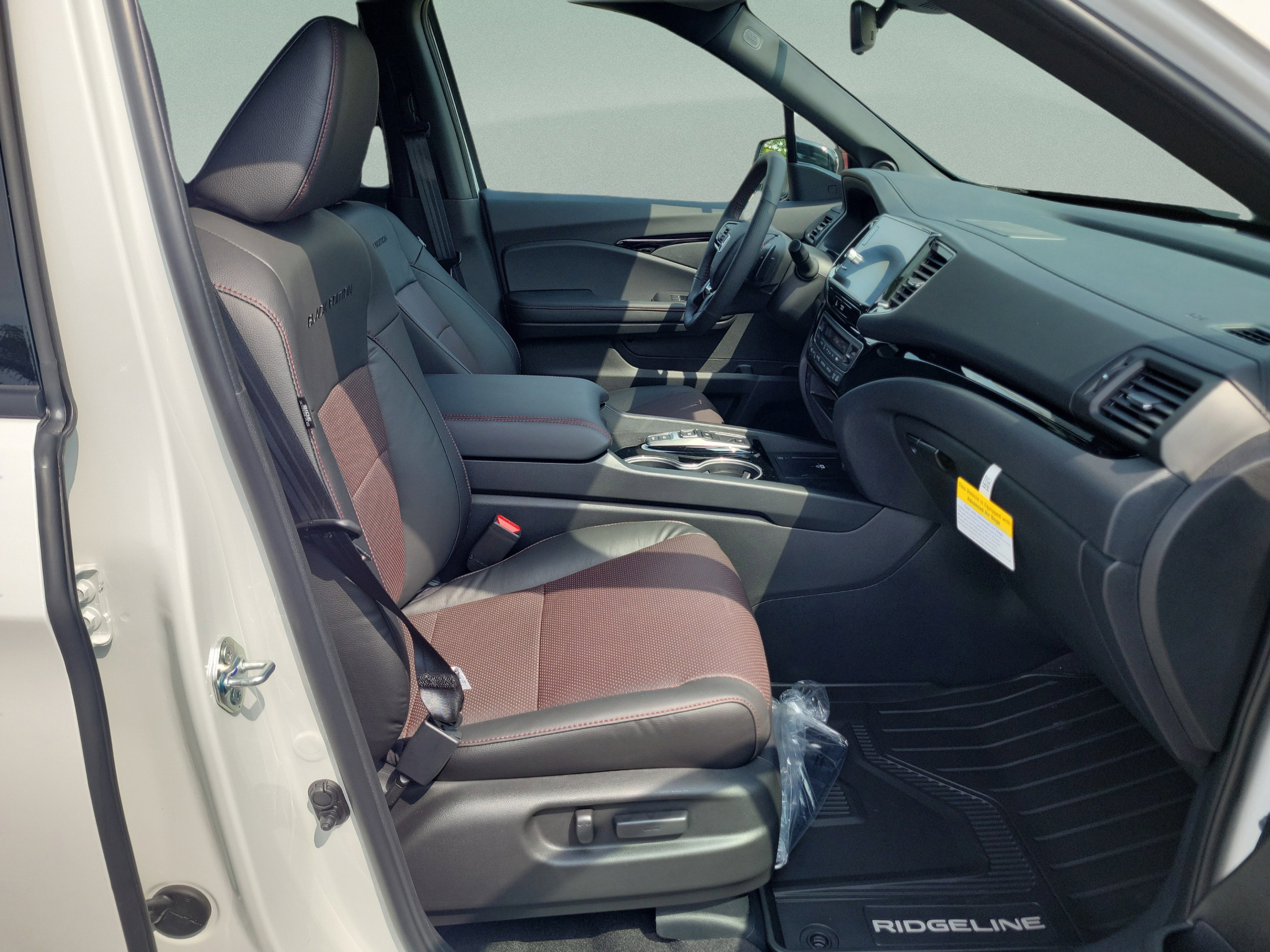 Certified 2026 Honda Ridgeline Black Edition image 18