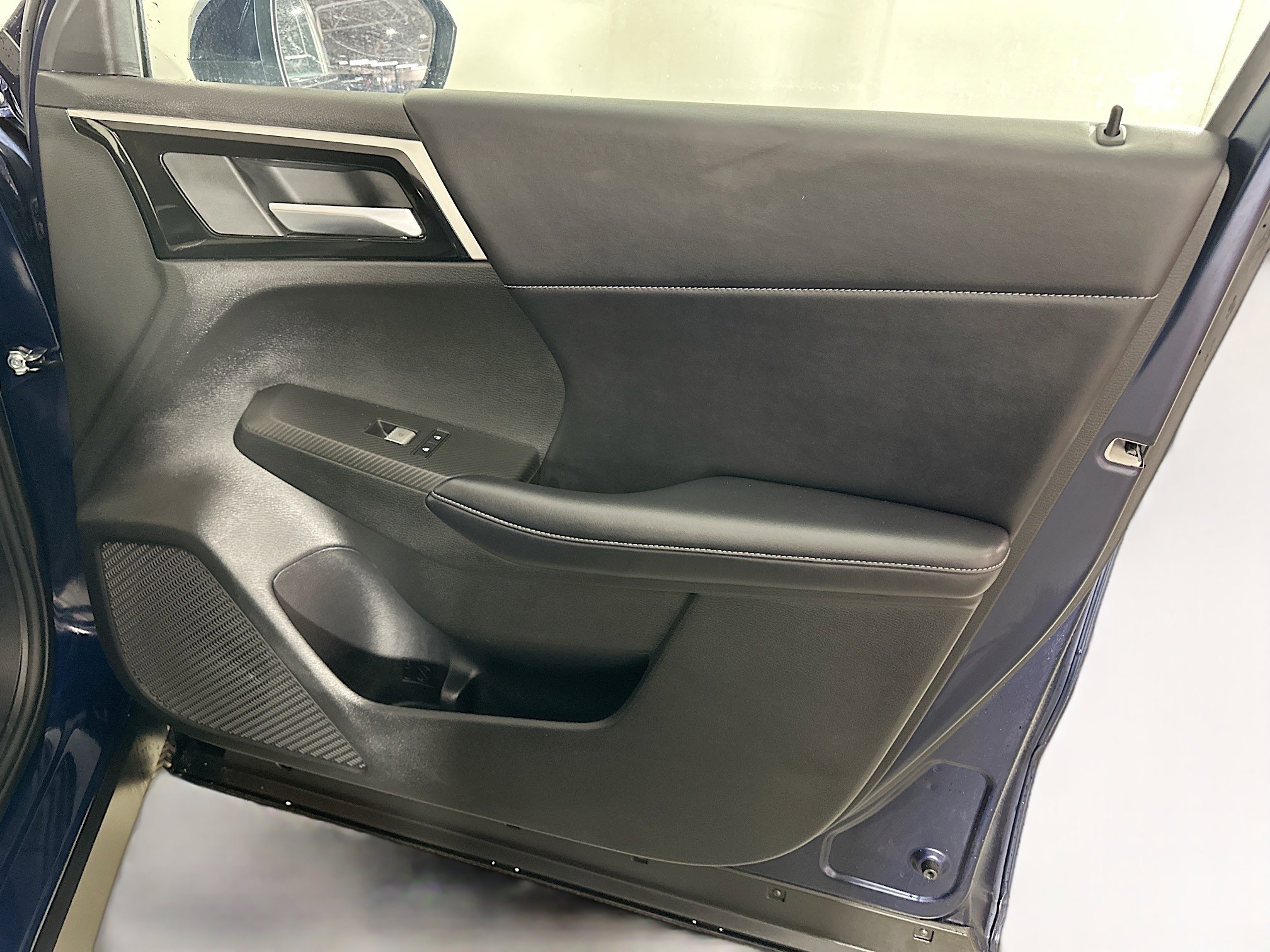 Used 2024 Mitsubishi Outlander SE image 34