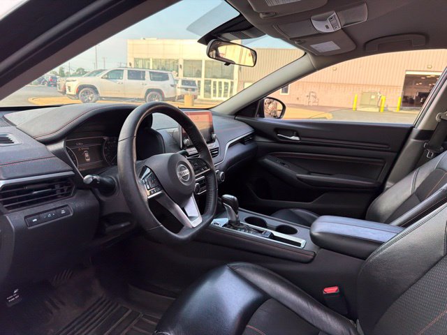 Used 2021 Nissan Altima 2.5 SR FWD image 13