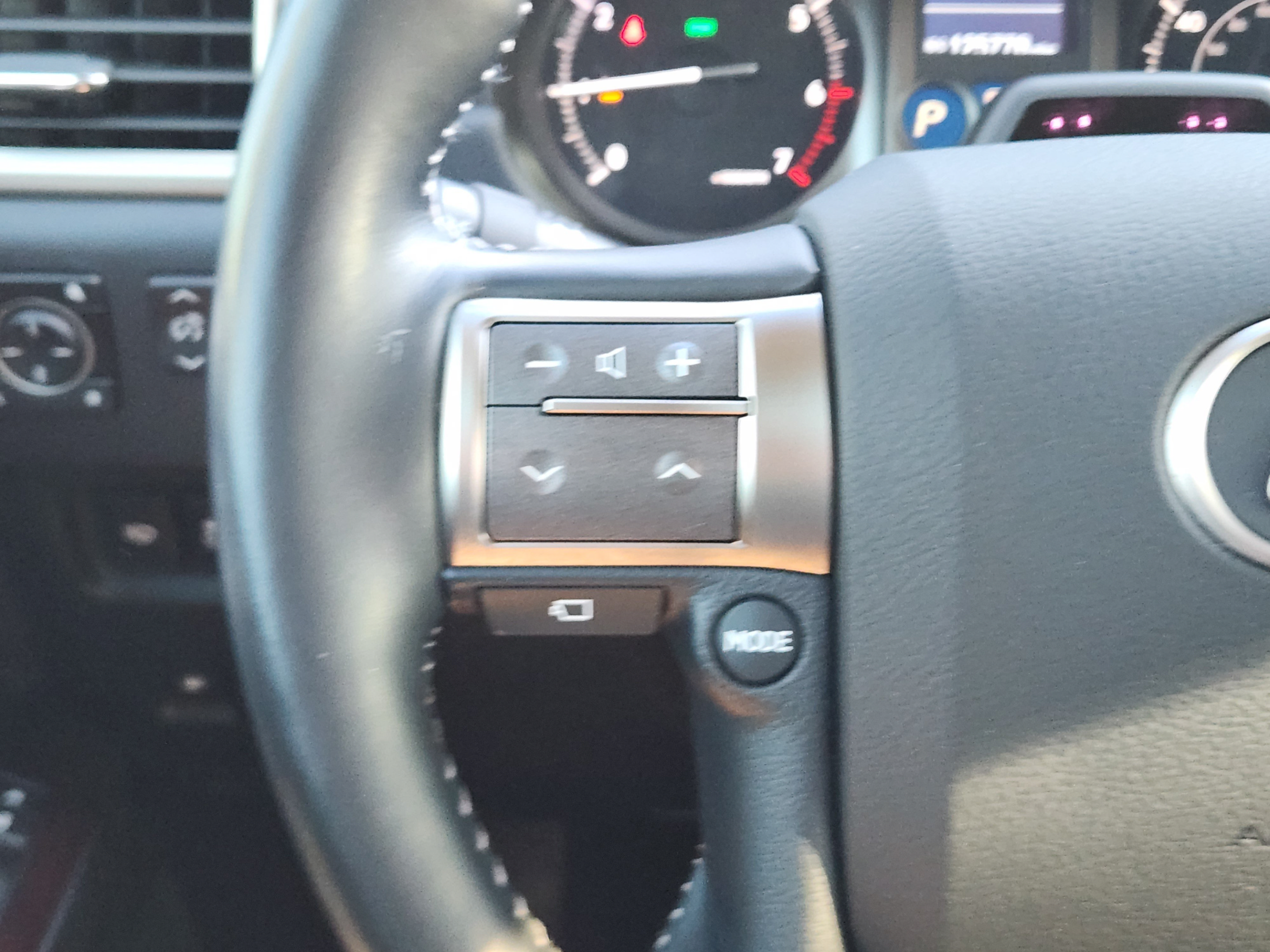 Used 2016 Lexus GX 460 Luxury AWD/4WD image 27