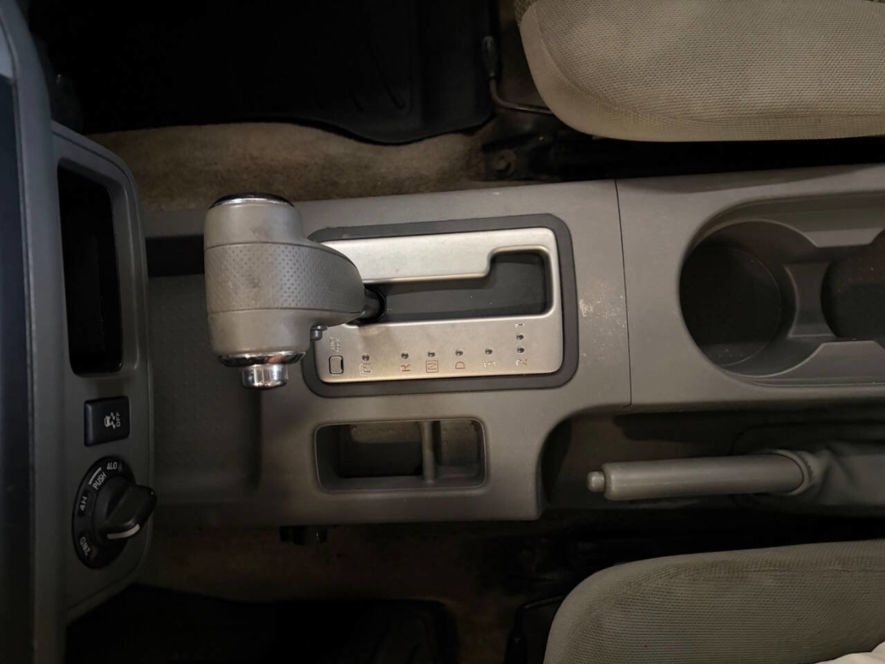 Used 2014 Nissan Frontier SV AWD/4WD image 21