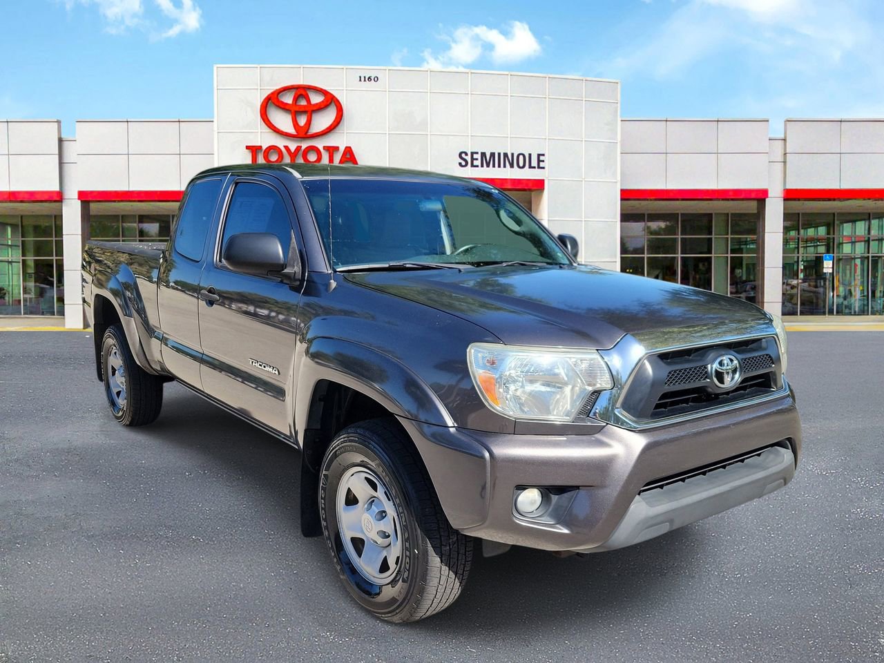 Used 2015 Toyota Tacoma PreRunner w/ SR5 Package image 2